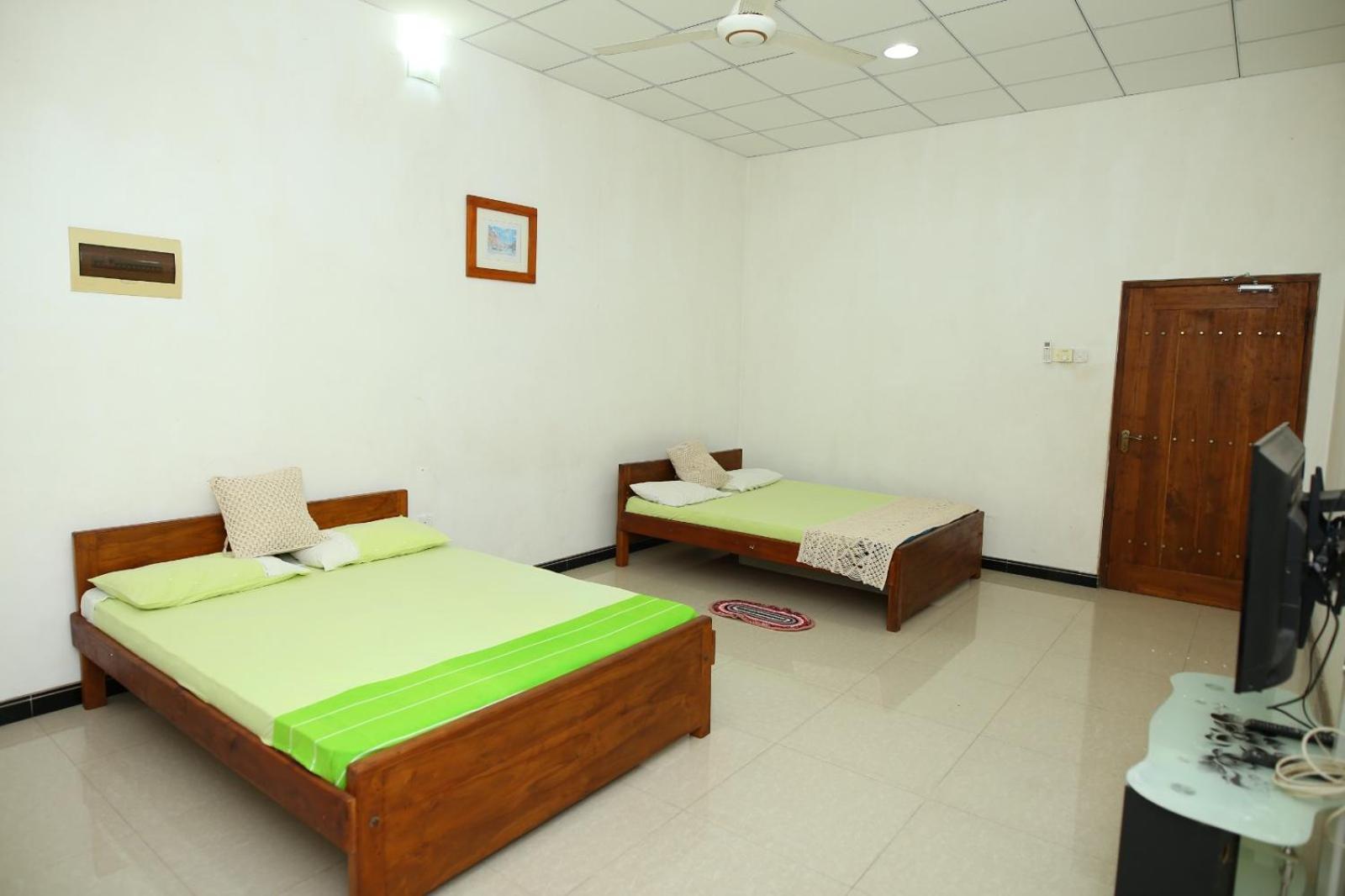 Sujee'S Guest House With Two Bed Rooms Anuradhapura Buitenkant foto