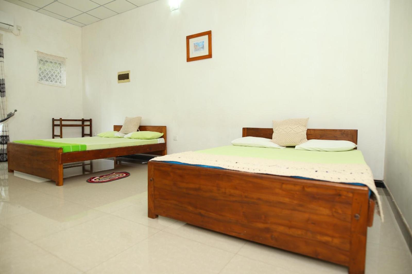 Sujee'S Guest House With Two Bed Rooms Anuradhapura Buitenkant foto