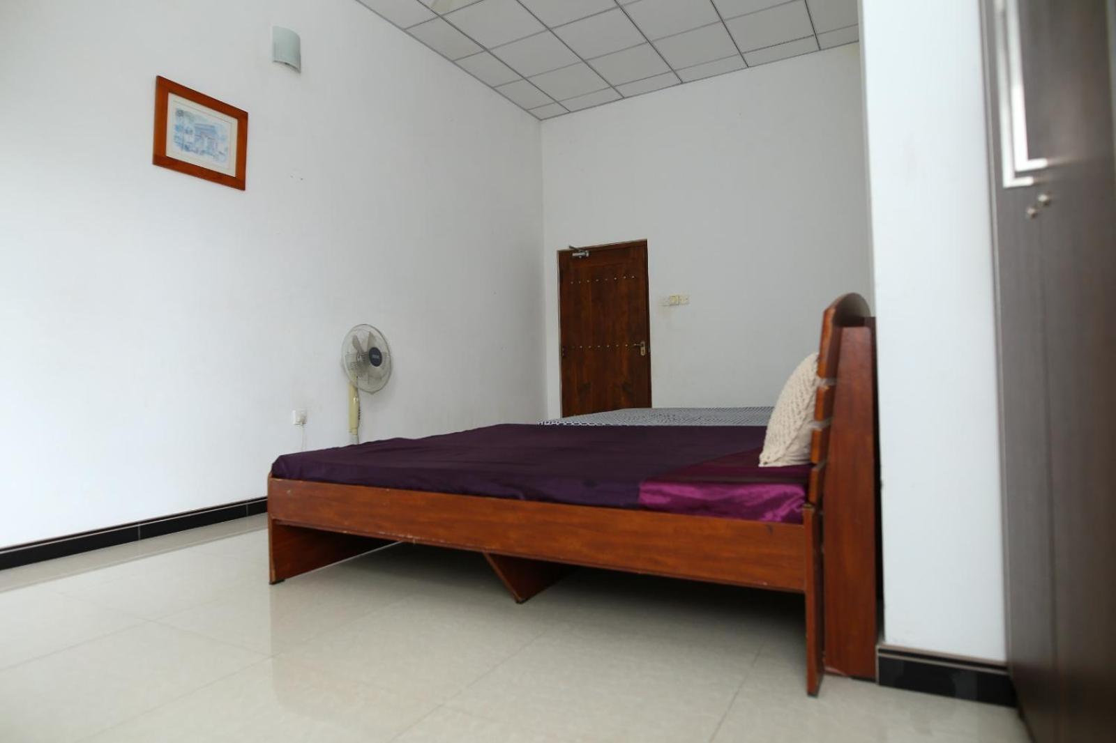 Sujee'S Guest House With Two Bed Rooms Anuradhapura Buitenkant foto